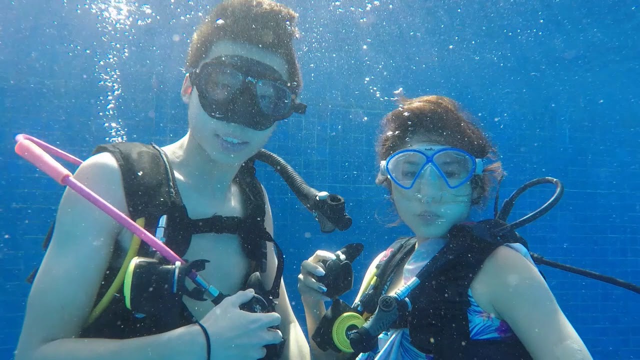 Underwater Kisses
