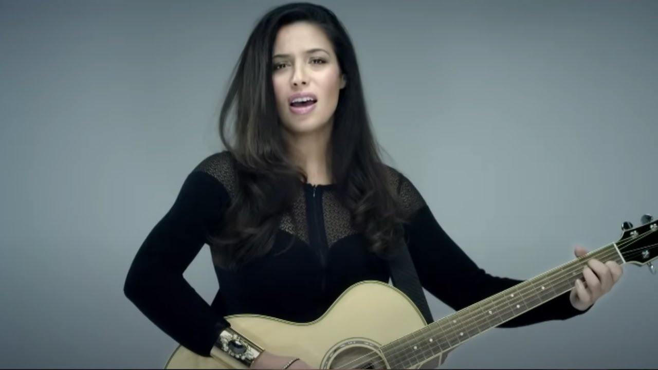 Zaho - Divisés (Clip Officiel)