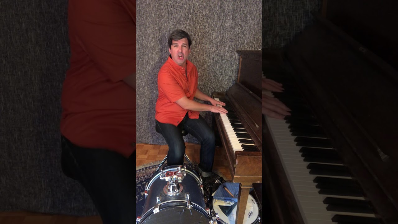 WHIP IT ! - Performed by Damien Robitaille