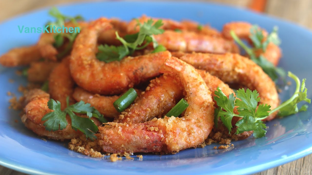 Vietnamese salt and pepper shrimp (Tôm rang muối)