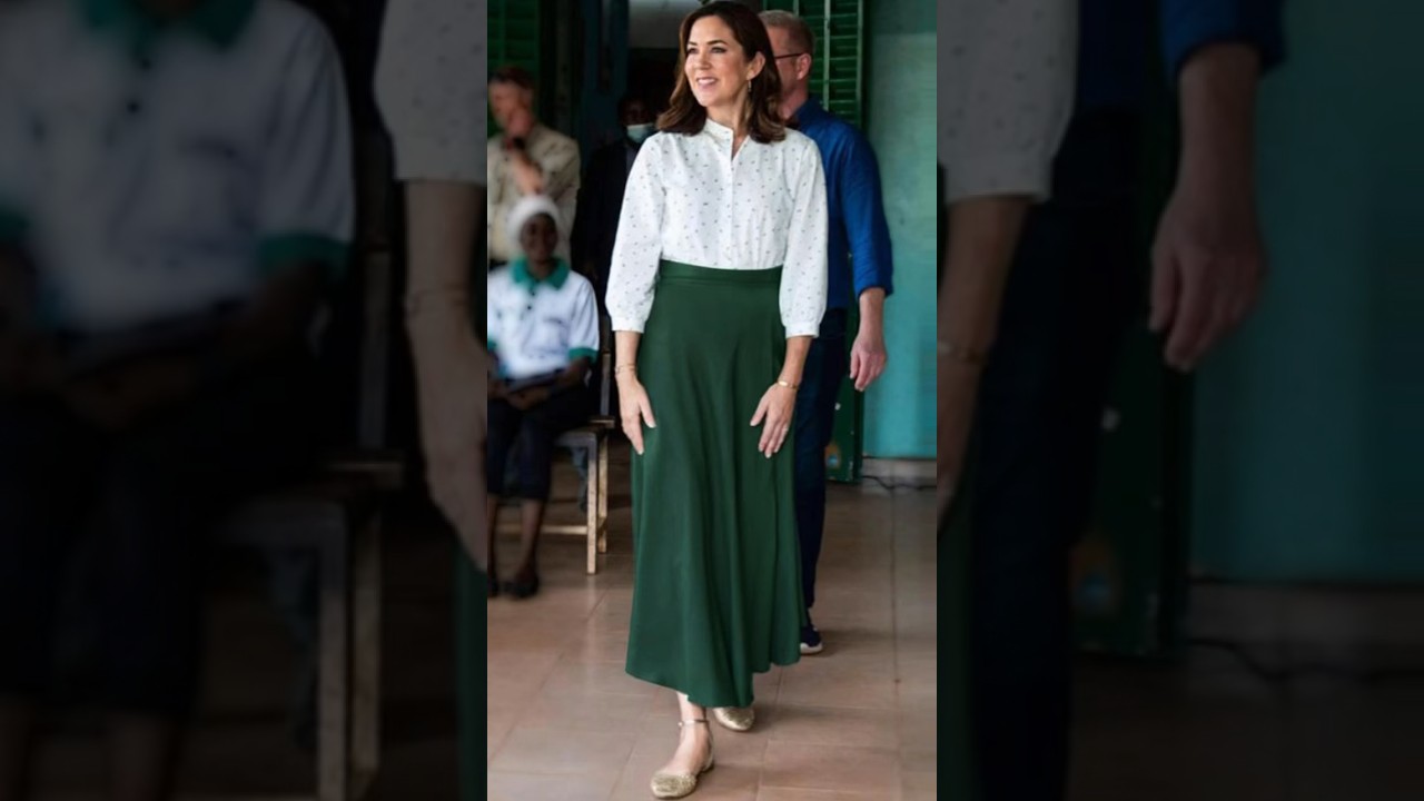 Steal Crown Princess Mary of Denmark's Fashion Style: Cute Printed Shirt & A-line Flared Skirt!
