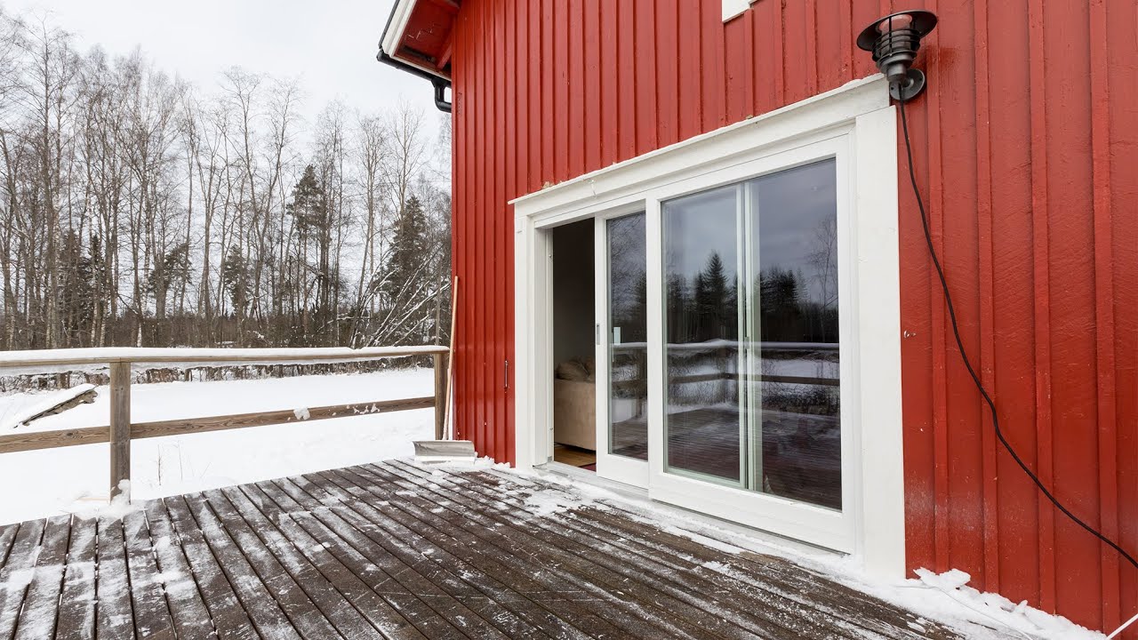 Liukuovi vanhaan omakotitaloon
