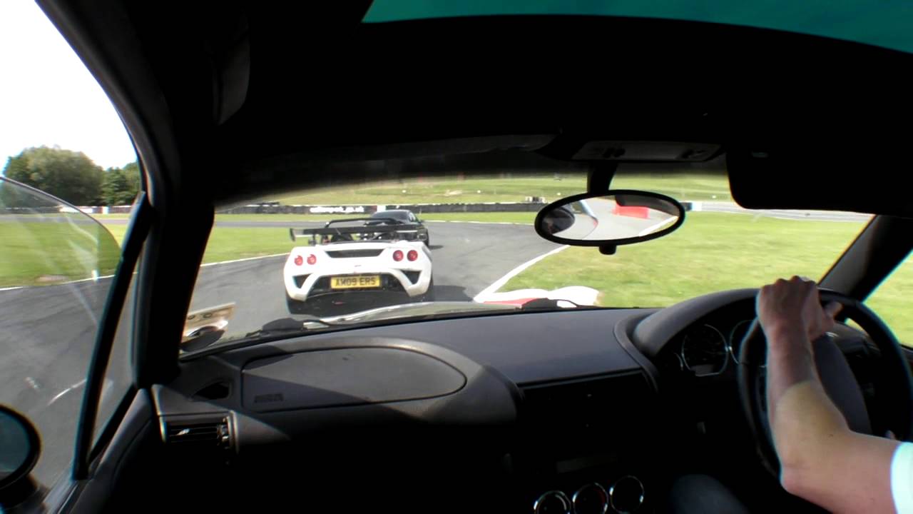 BMW M Coupe | Lotus 2 Eleven Oulton Park