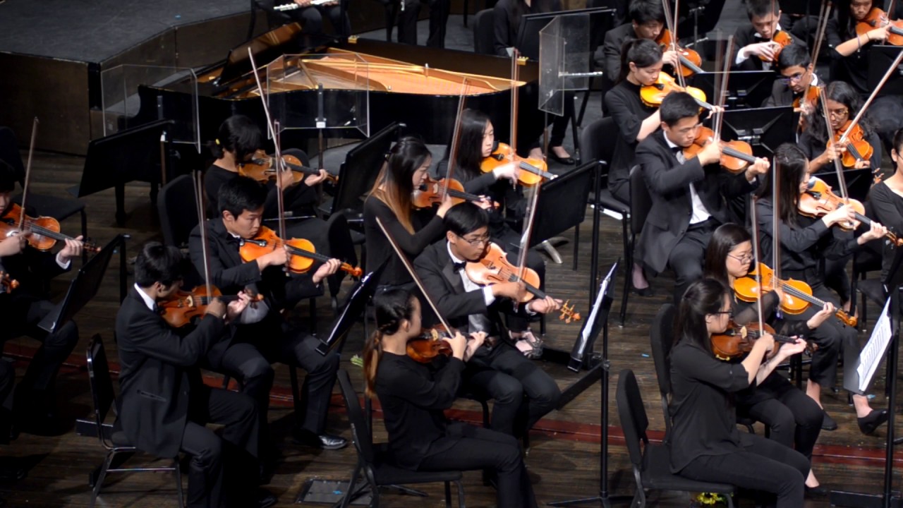 Dimitri Shostakovich – Festive Overture