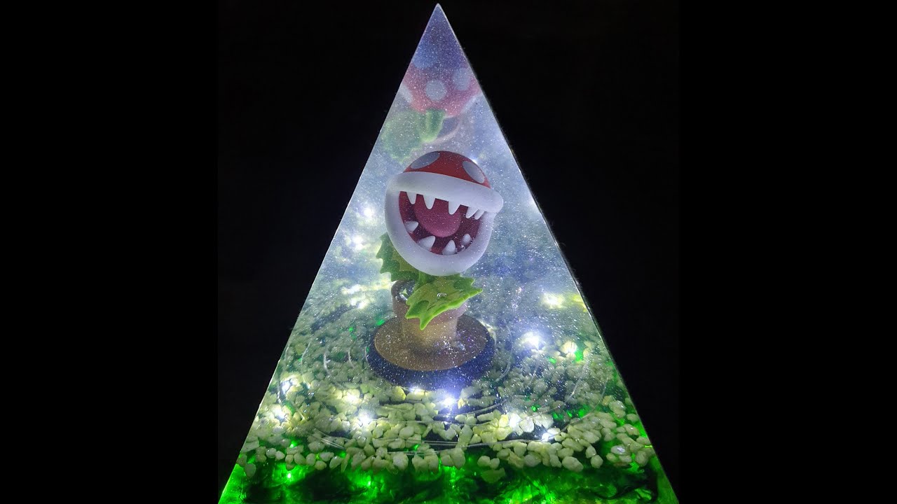 Resin Nintendo Pyramide :-)