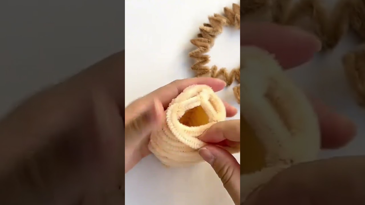 How to Make a Cute Hedgehog with Pipe Cleaners 