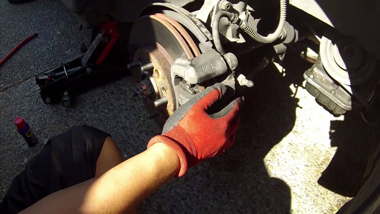 Mitsubishi 2002 Diamante VR-X - Brake Pads