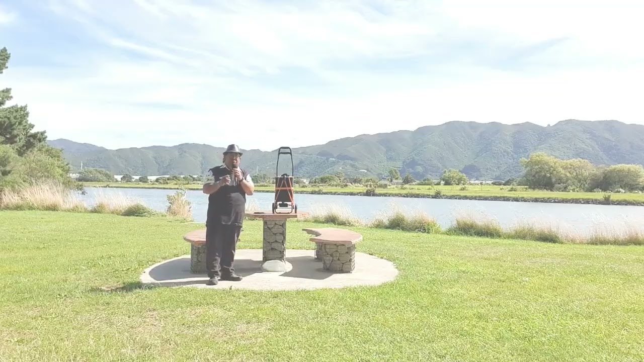 Yesterday(Matt Monro Song Cover/Singing live beside the Lower Hutt river!