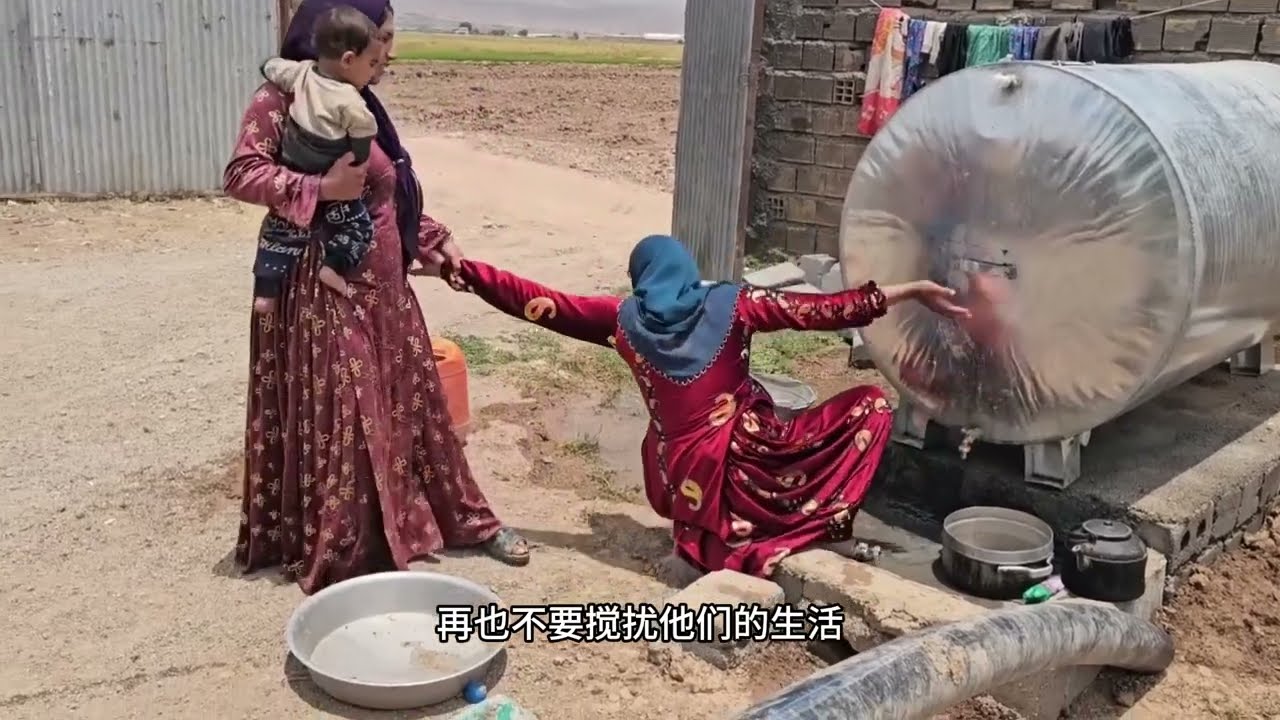 阿丽玛捣乱的方法越来越多，让米拉德和哈林那痛苦不已