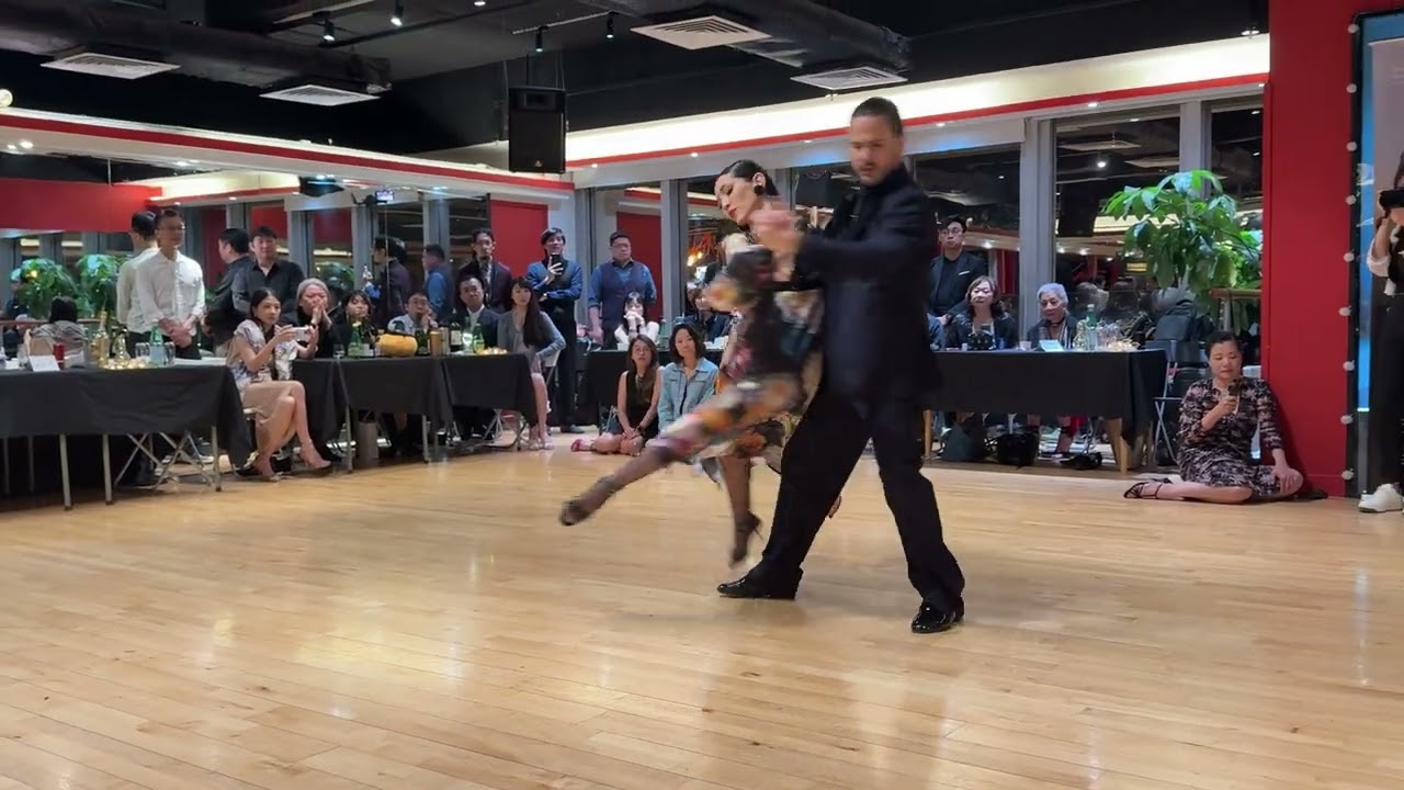 Camila Alegre y Ezequiel Jes&uacute;s L&oacute;pez - 1 Nov 2025 Hong Kong Grand Milonga 2/4