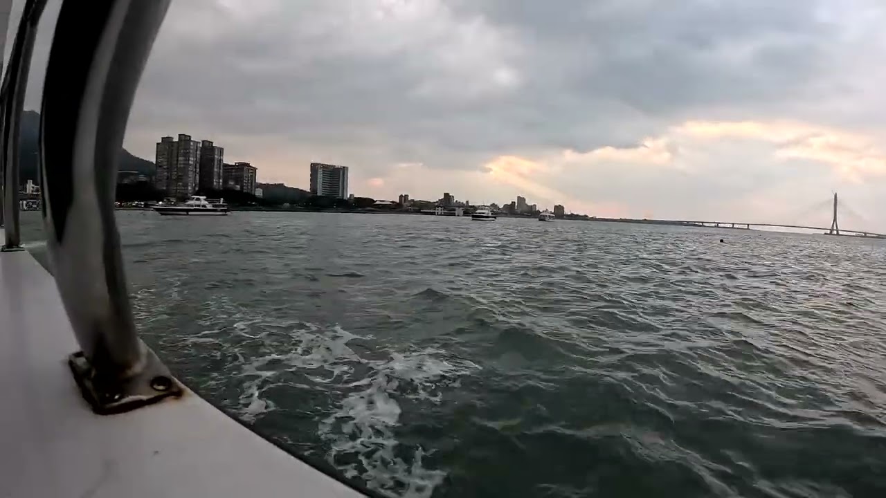 八里到淡水渡輪