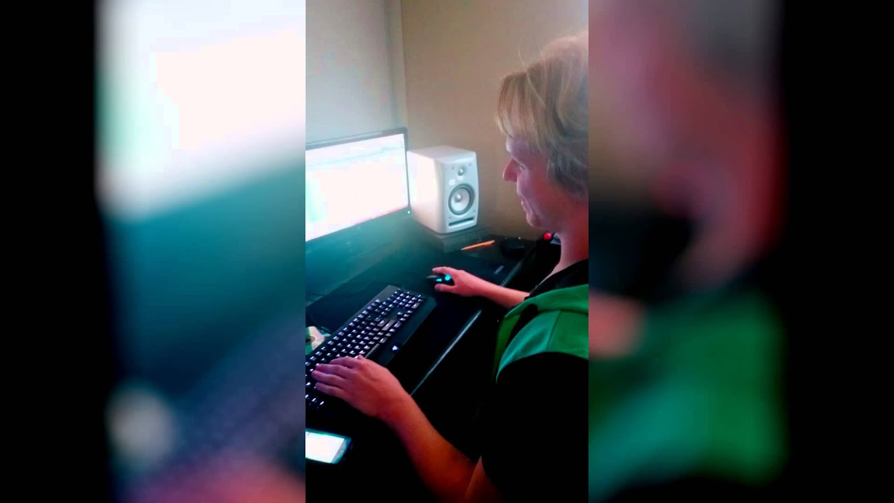 EPIC FAKE VIRUS PRANK!