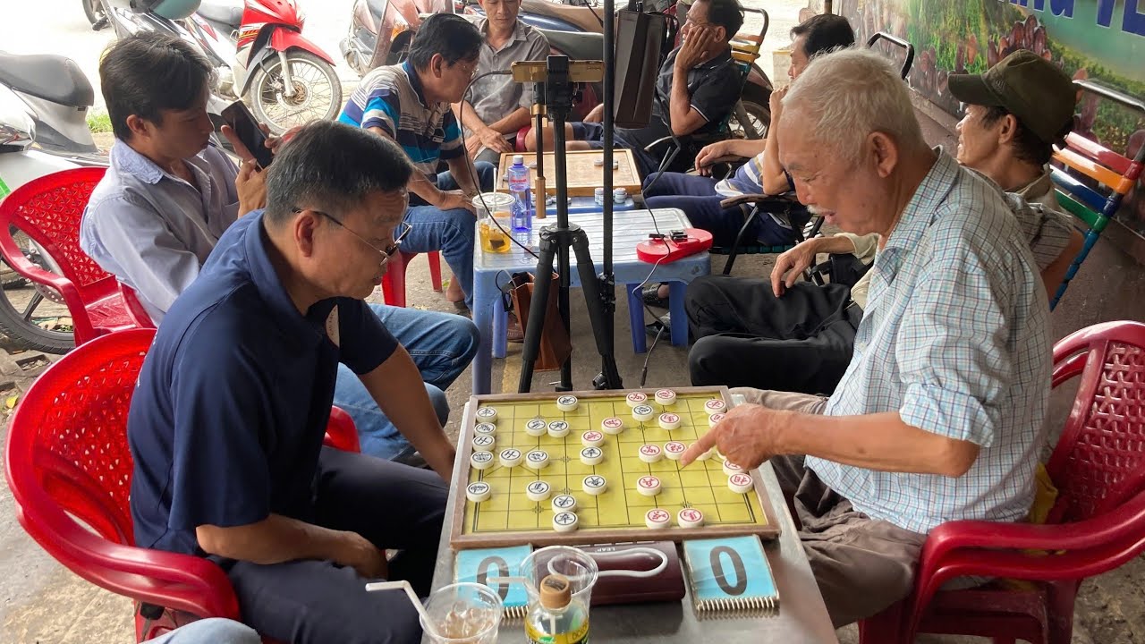 CAO THỦ CẨM (huế)ĐÒI TỊCH THU XICH LÔ CỦA CHÚ VIỆT MÙNG 5 TẾT VÀ CÁI KẾT... 