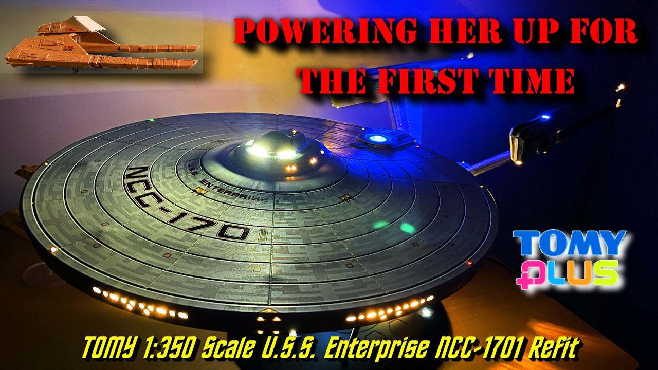 TOMY Plus Star Trek The Motion Picture 1:350 U.S.S. Enterprise NCC-1701 Refit (Powering Up)