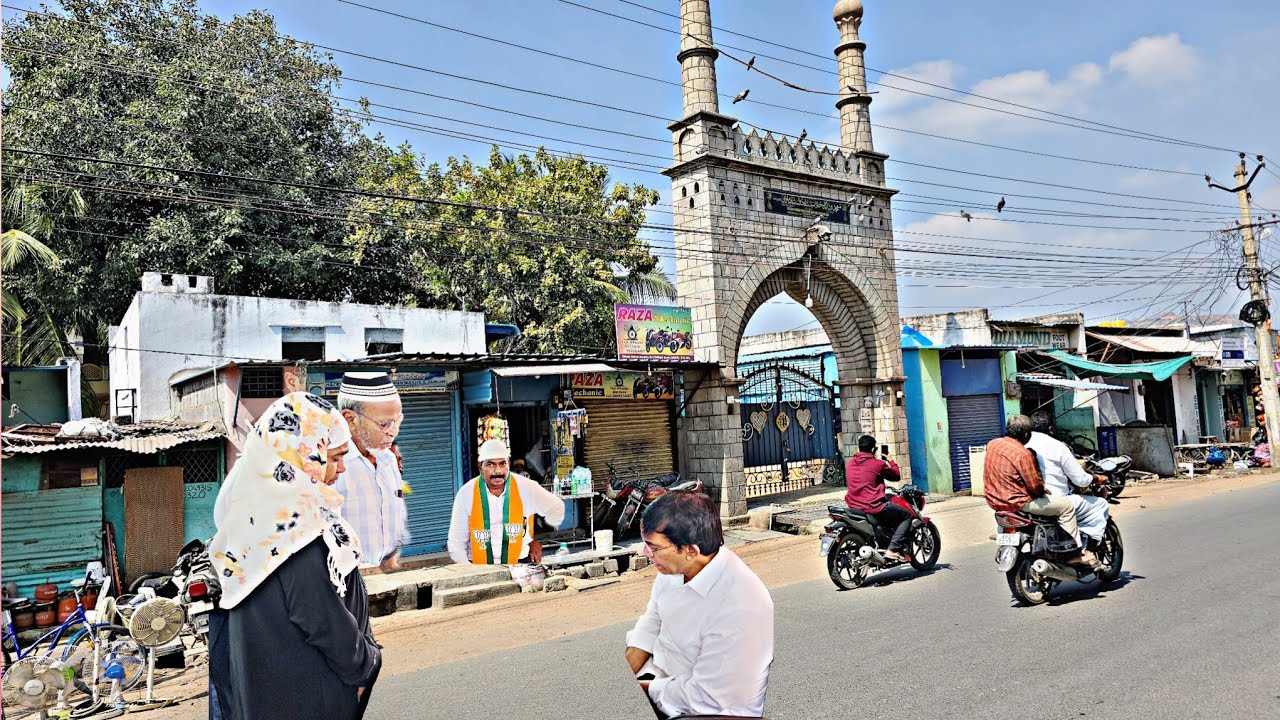 దుల్షా పహిల్వాన్ మసీద్ ముతవల్లి జక్రియపై  ప్రజా దర్బార్ లో ఫిర్యాదు చేసిన ఓ కుటుంబం...