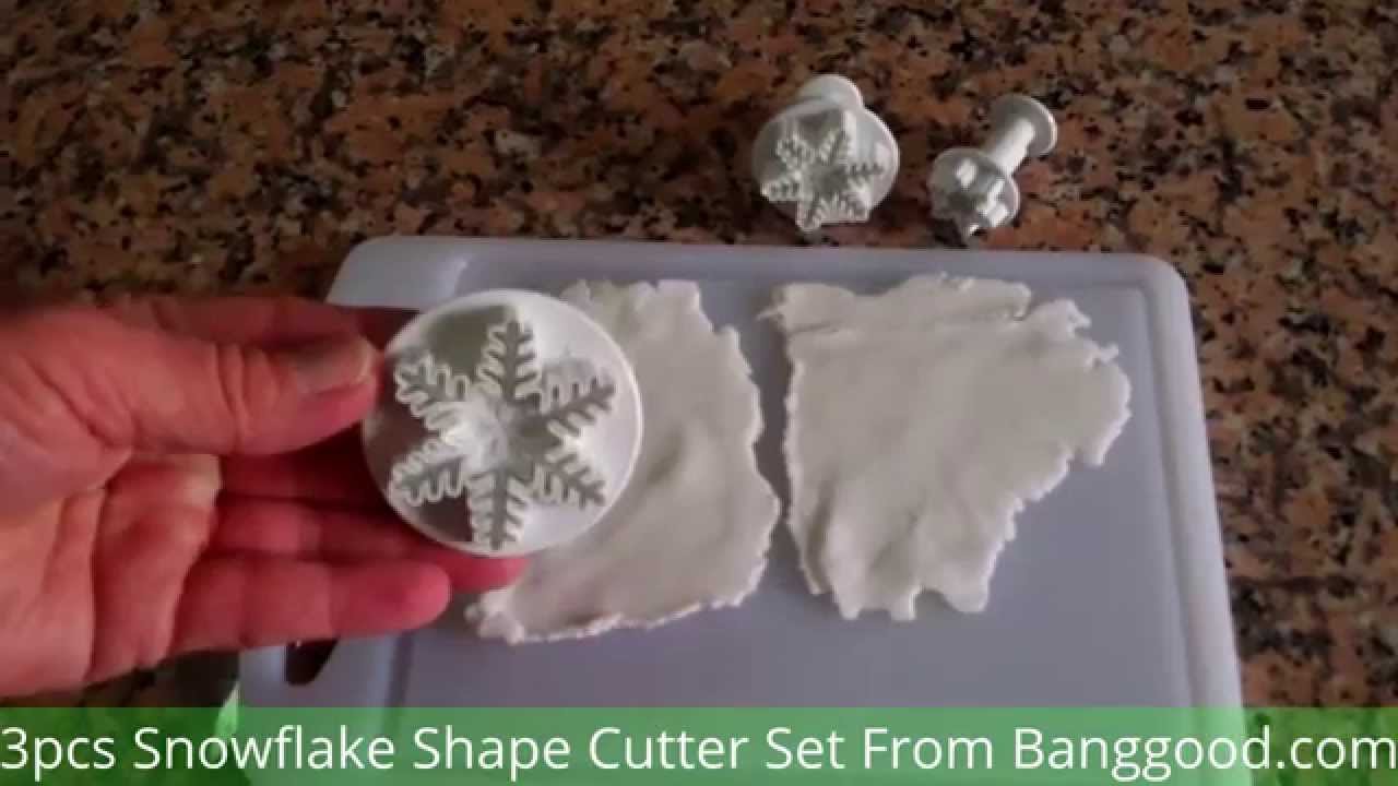 3PCS Snowflake Shape Cutter Set From Banggood.com