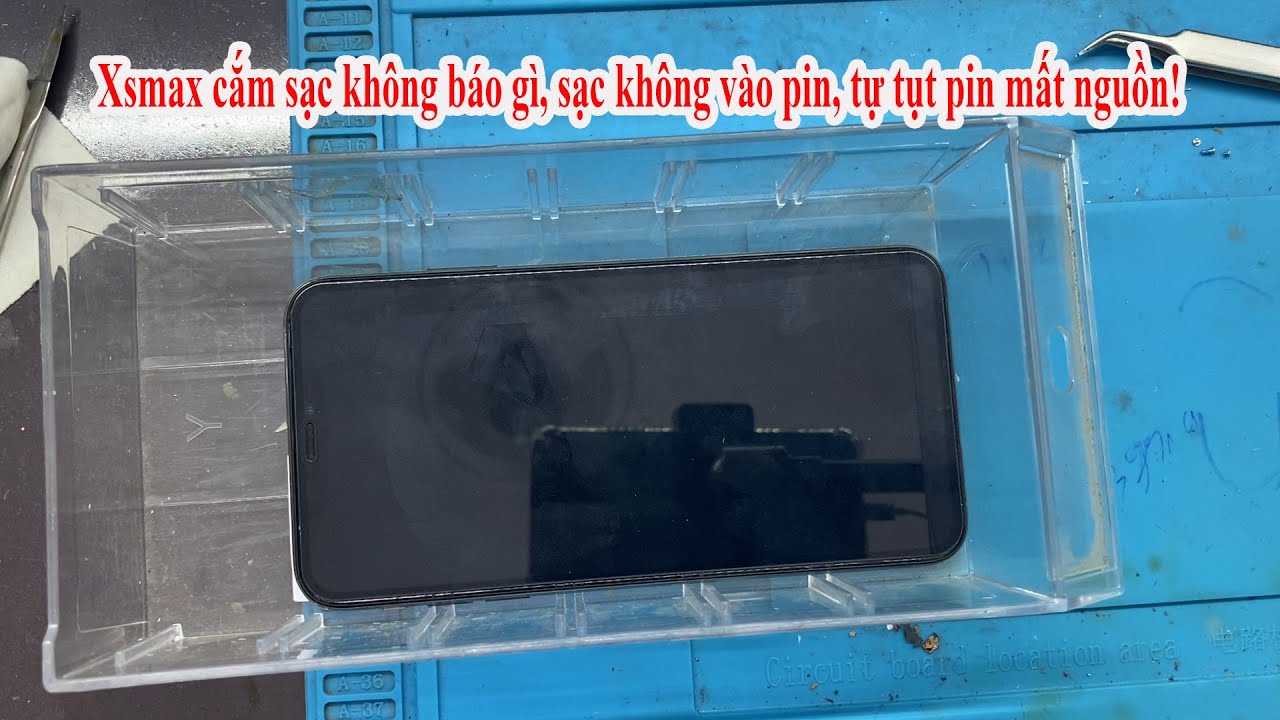 Iphone Xsmax không sạc được, cắm không báo gì, tụt pin mất nguồn | Xsmax not charging, no power