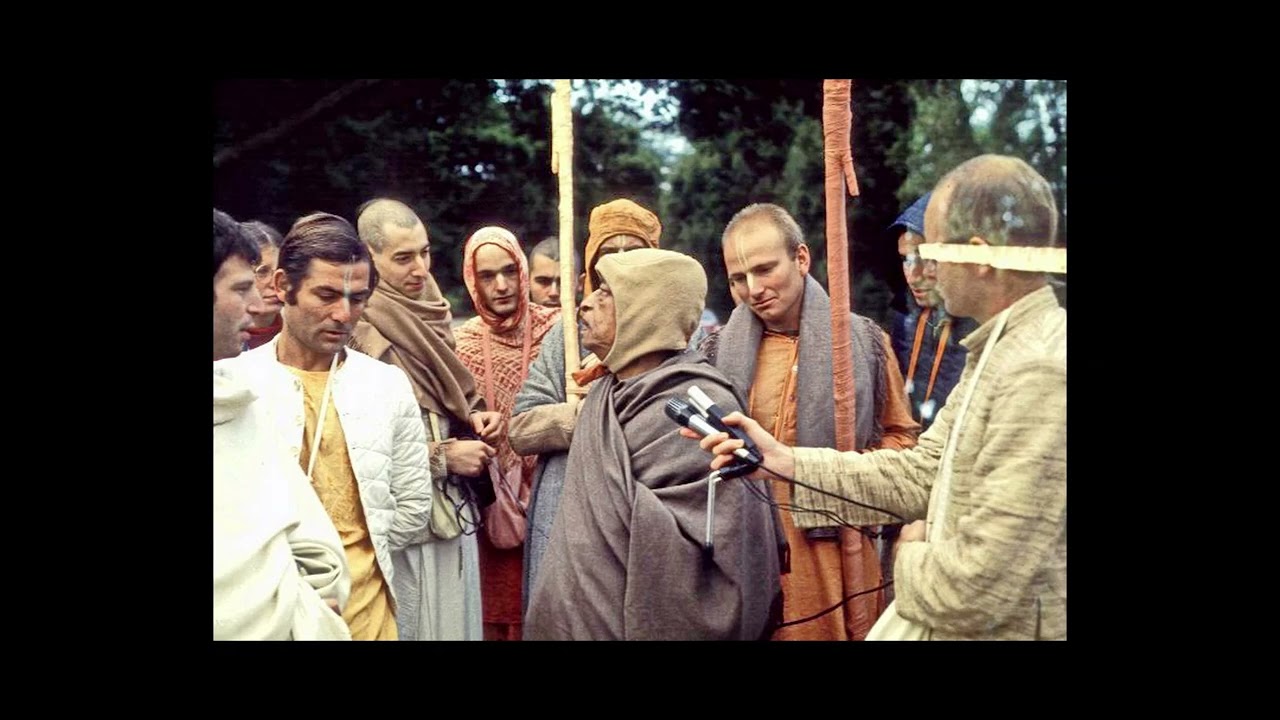 Lecture on Bhagavad Gita 2nd chapter given by Prabhupada NEW YORK 1966