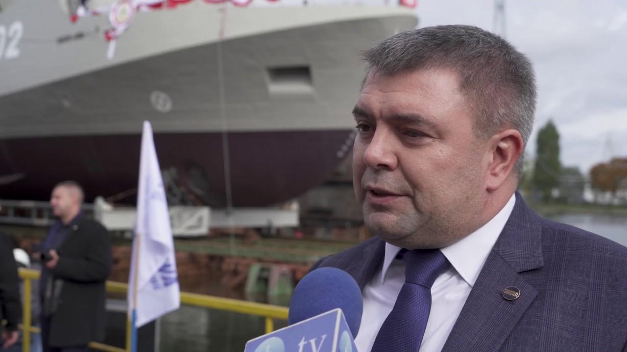 Wodowanie i chrzest niszczyciela min w stoczni Remontowa Shipbuilding