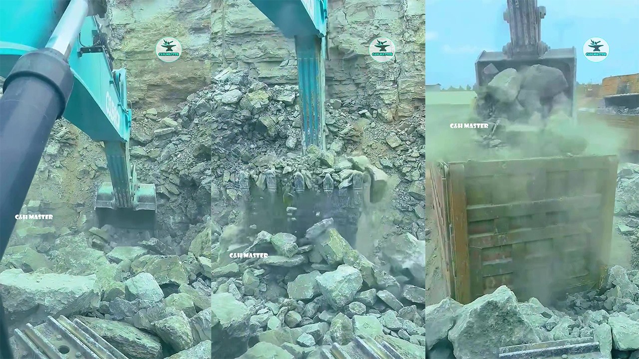 The Process Of Soil Excavation And Transportation P1476