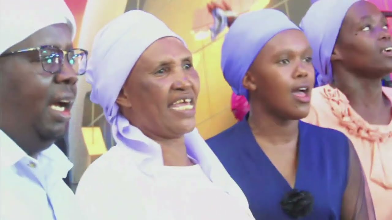Akurino aa JCM kuinira Ngai na nyimbo mwaki mwaki