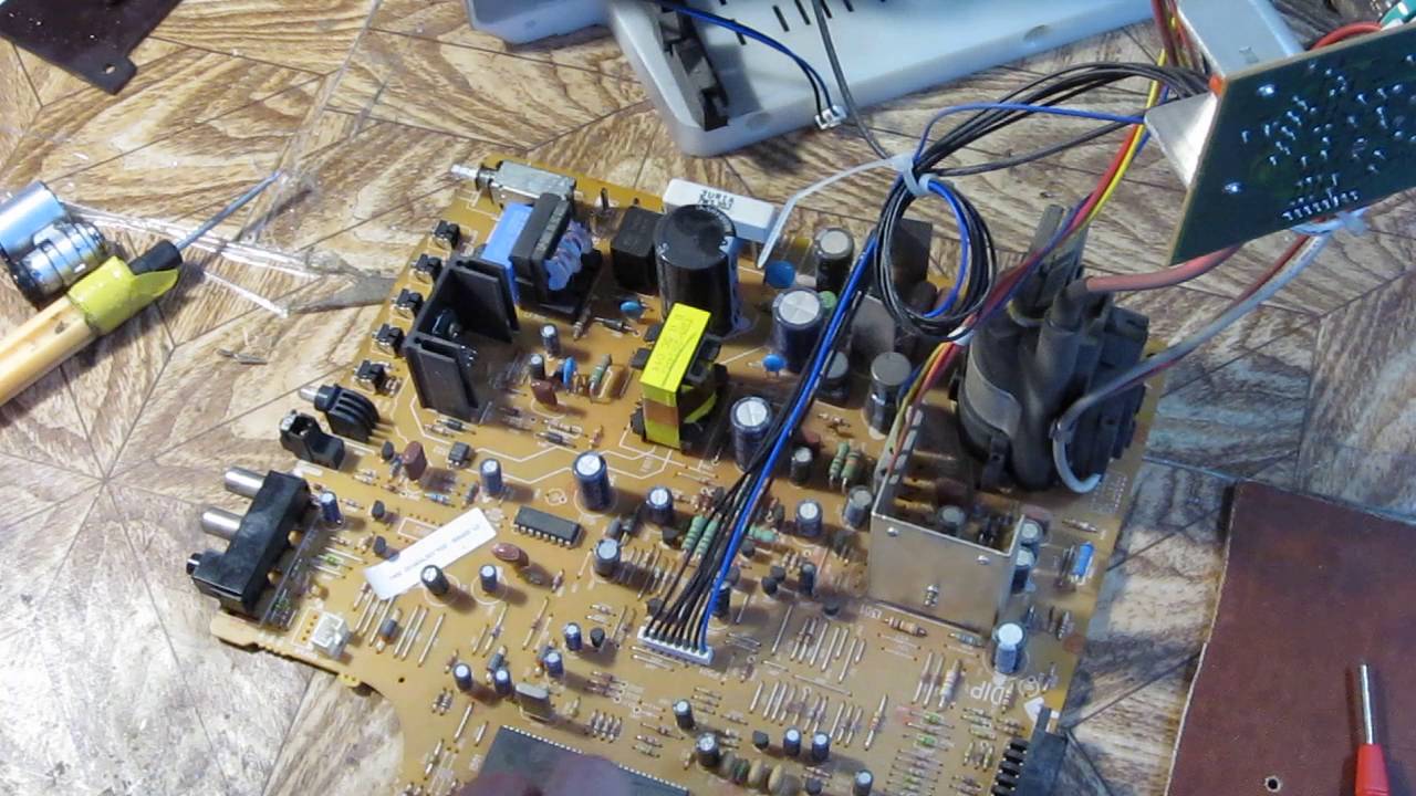 daewoo KR15U7FL шасси CP-185G/GU не включается