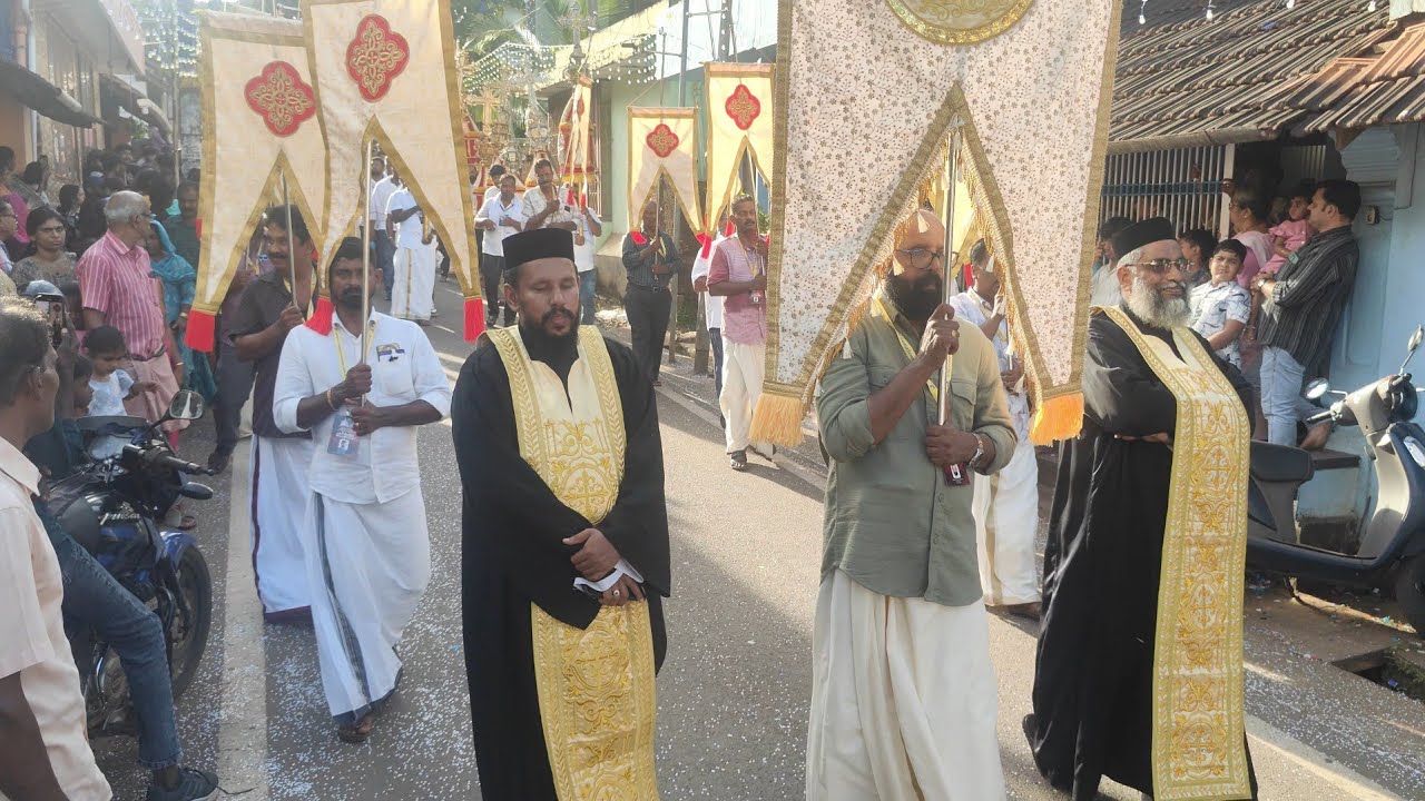 പഴഞ്ഞി പള്ളി റാസ....ഭക്തി നിർഭരമായ പഴഞ്ഞി പള്ളി പെരുന്നാൾ റാസ.. Pazhanji Palli Perunnal Rasa