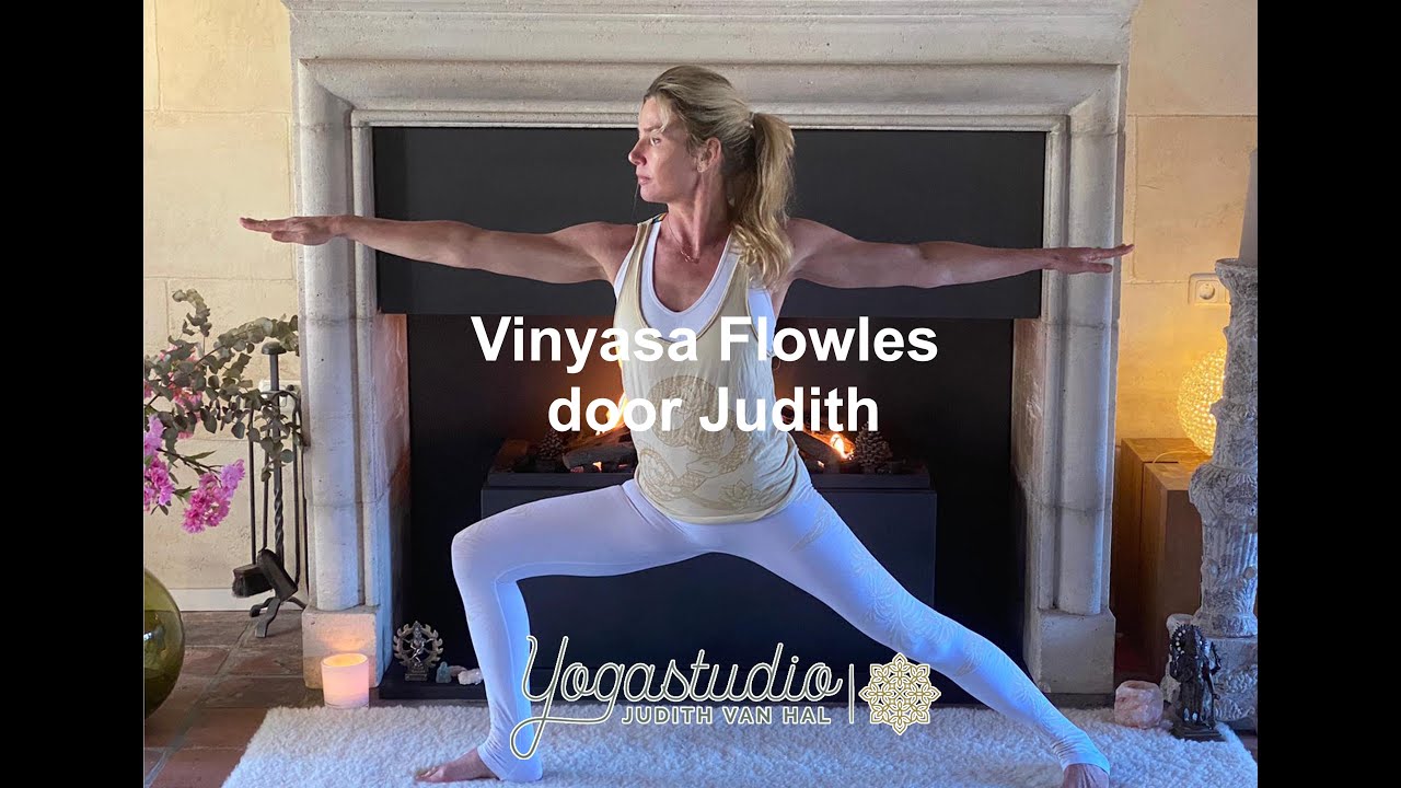 Vinyasa flowles door Judith | Yogastudio Judith van Hal
