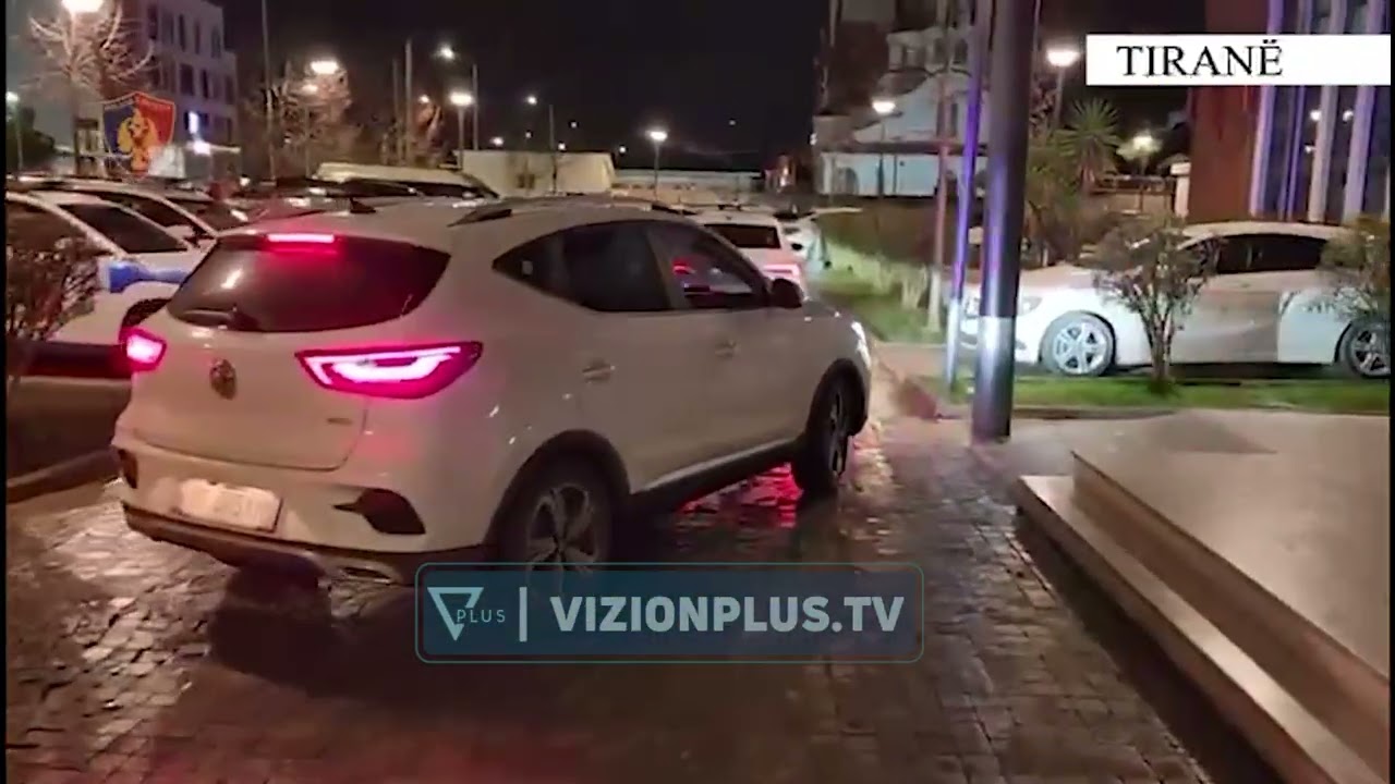 &ldquo;Sinjalizimi&rdquo;, arrestohet 48-vje&ccedil;ari, n&euml; banes&euml; i gjendet kallashnikov me 3 krehra dhe fishek&euml;