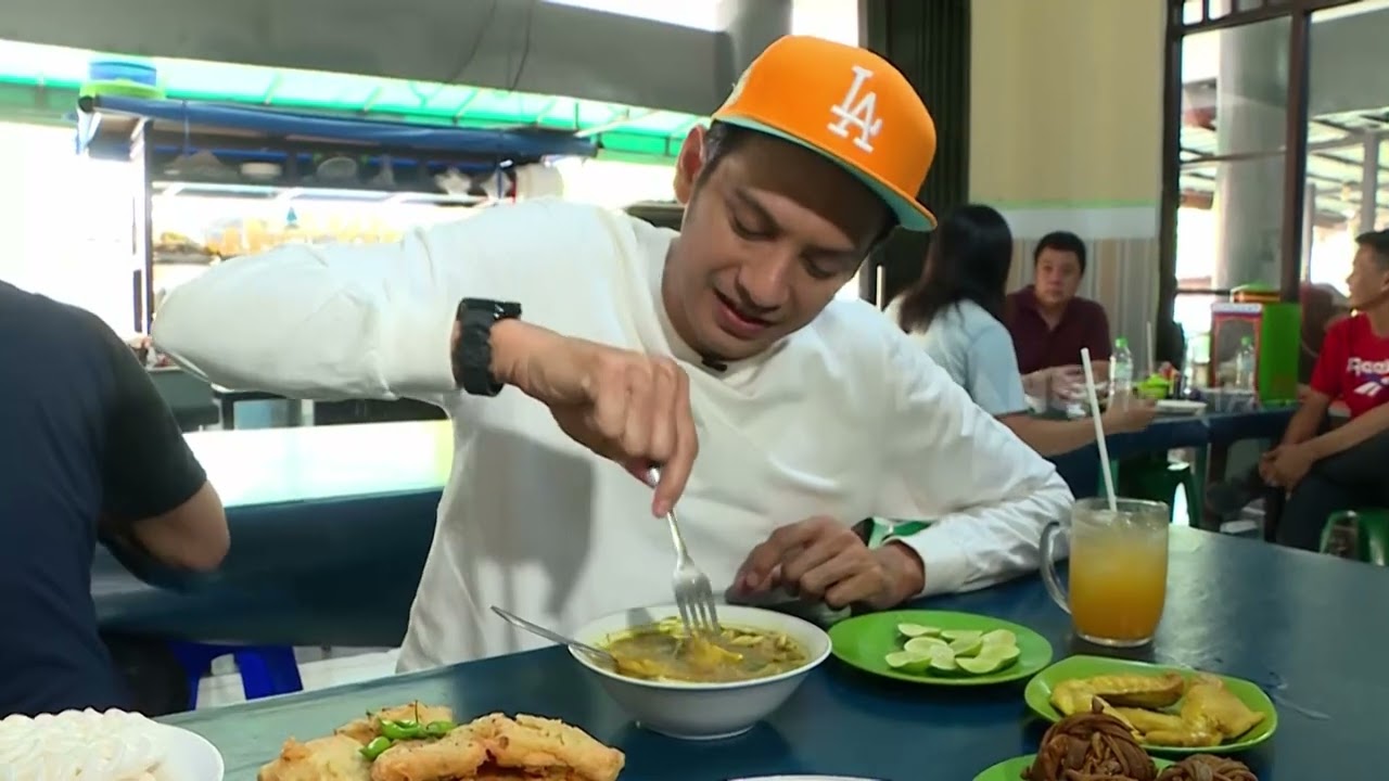 Teuku Mirza Menjajal Segar Nikmat Soto Gondrong | MAKAN RECEH (21/09/23)