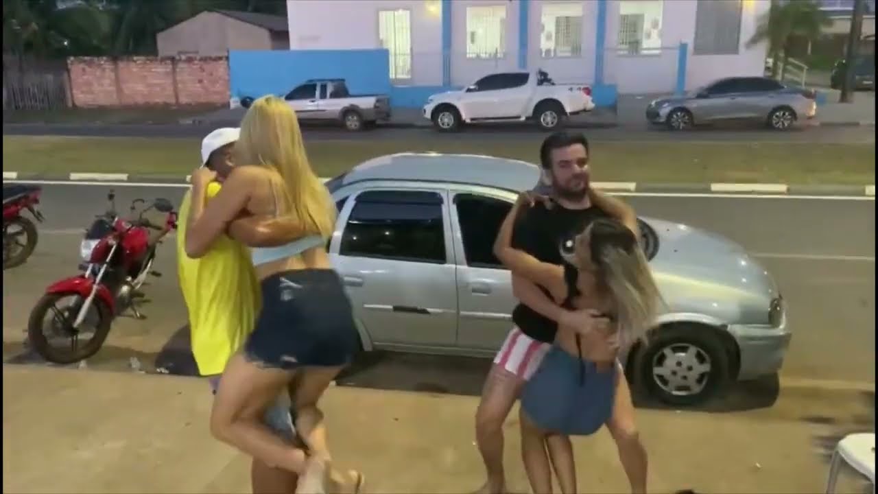 DOMiNGUEIRA NO CAJUEIRO - BONDE DOS BATE-BATE ao Vivo 💃🕺🏻💃🕺🏻