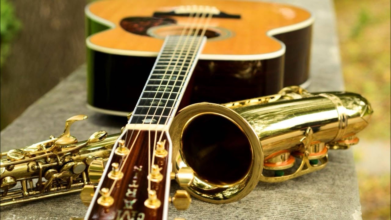 Beautiful Guitar / Saxophone 🎷 playing 