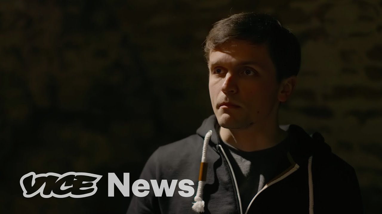 Hacking Russia: The New Frontier of Ukraine’s Cyber Defence | Vice News
