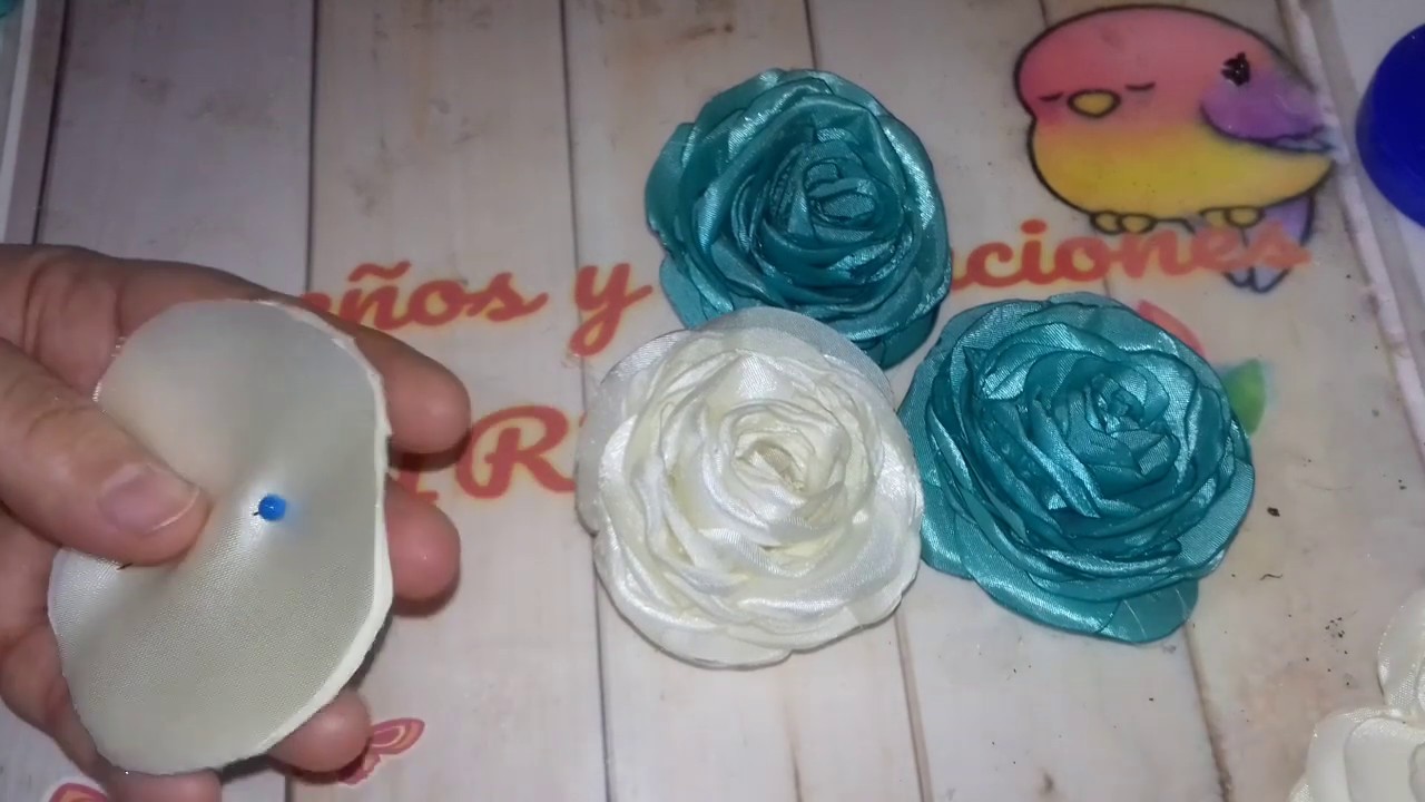 Como hacer rosas de razo y tafeta ceremonia.