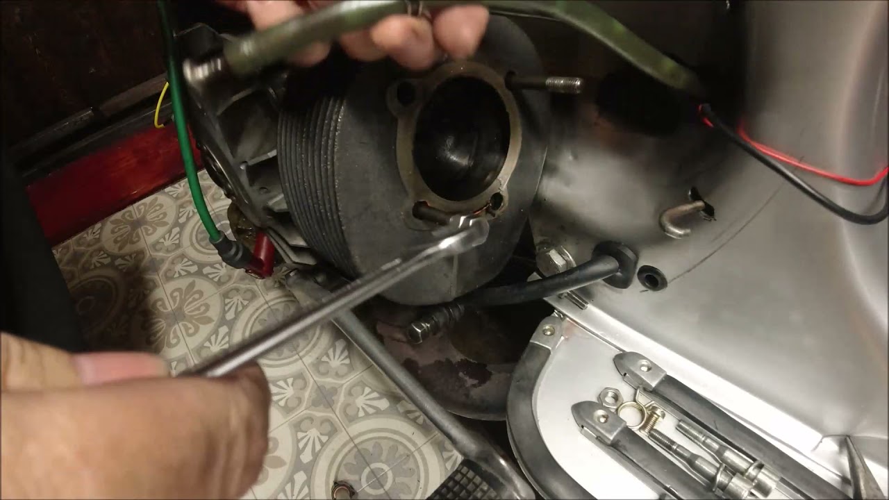 Vespa PX engine strip part3