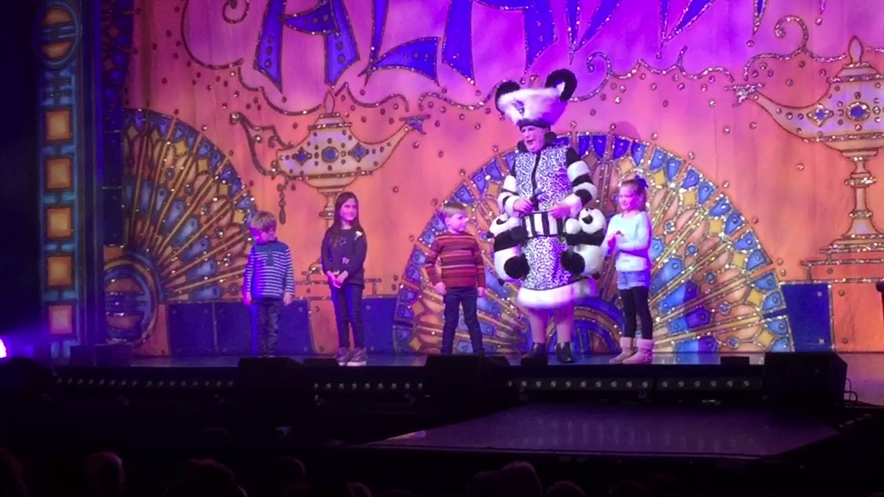 Oliver the superstar at Aladdin