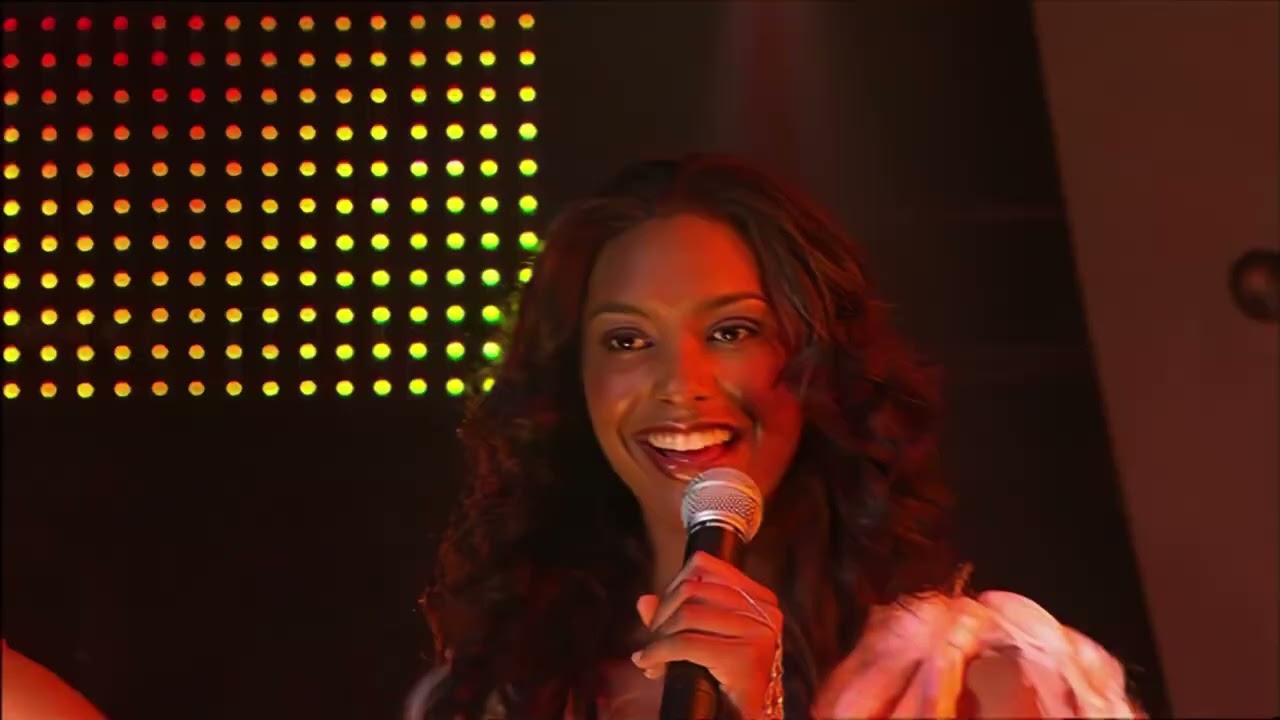 Nile Rodgers & Chic   Live At Montreux 2004 Everybody Dance 4K Remaster