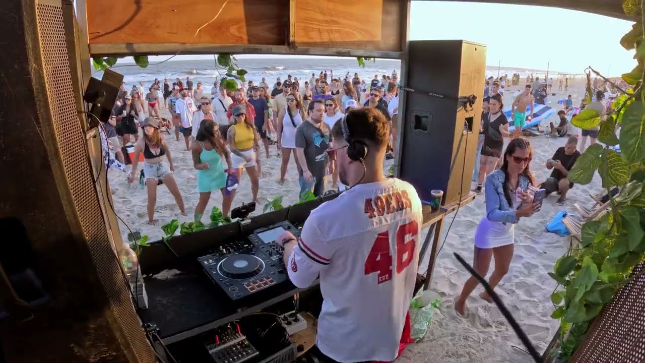 TIAGÖ - Groovy House & Tech House Set 2025 | Sea & Sunset (Arenas, El Pinar - Uruguay)