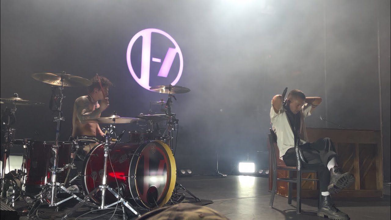 Twenty One Pilots - Backslide, Bowery Ballroom, NY
