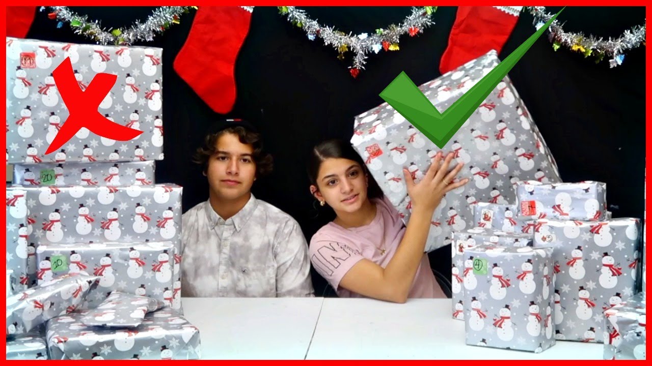 DON'T PICK THE WRONG PRESENT CHALLENGE !KEILLY AND KENDRY