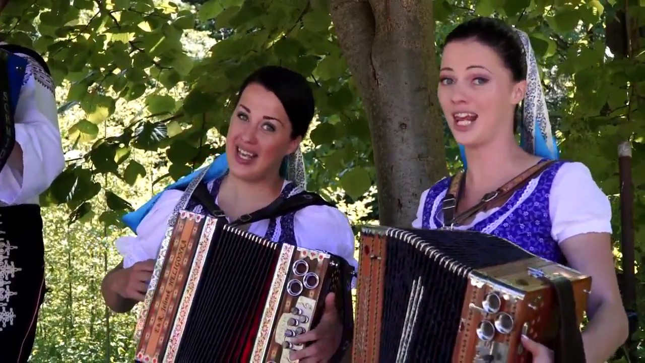 Evka a Lenka Bacmaňákové 2 -  V svojom osemnástom roku,Nedám sa ja nedám