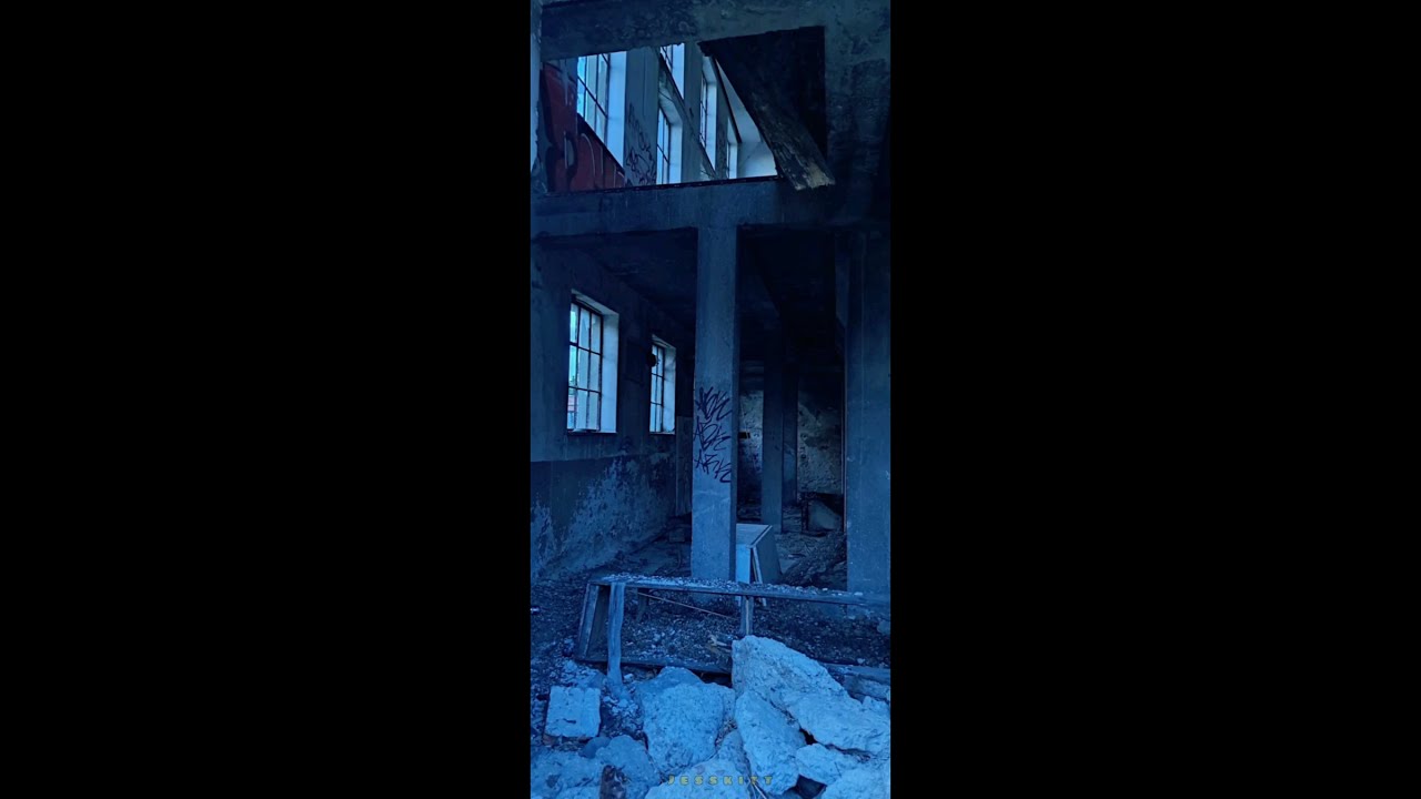 prach a spomienky #urbex #opustenemiesta #starebudovy #opustenepriestory #urbexsk #urbexlife