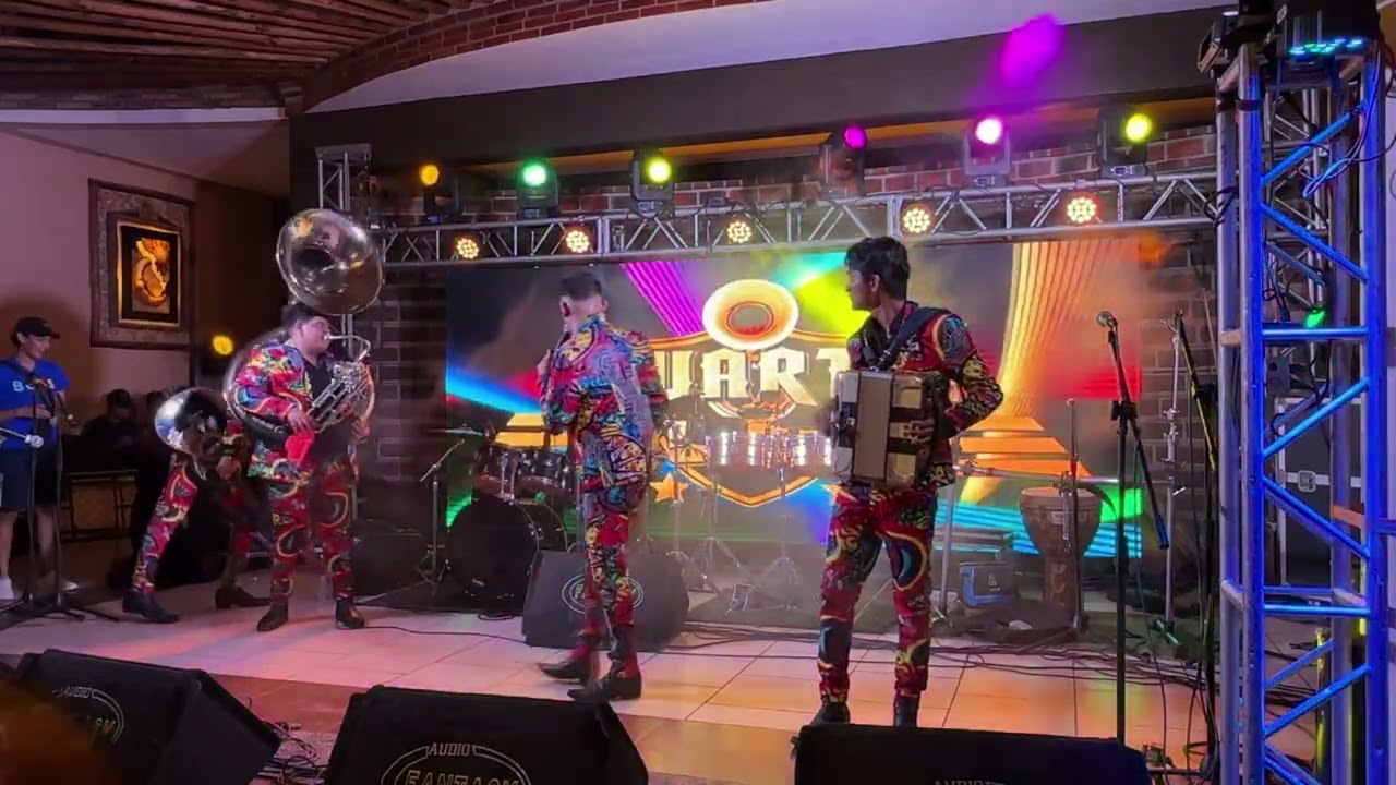 El toro meco, La San Marqueña · Cuarta Insignia (En Vivo)