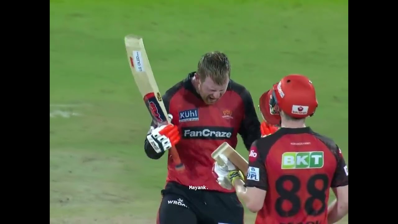 Time when Virat Kohli humbled the whole huge Srh fanbase of 100 people 🔥🔥. 103m SIX.