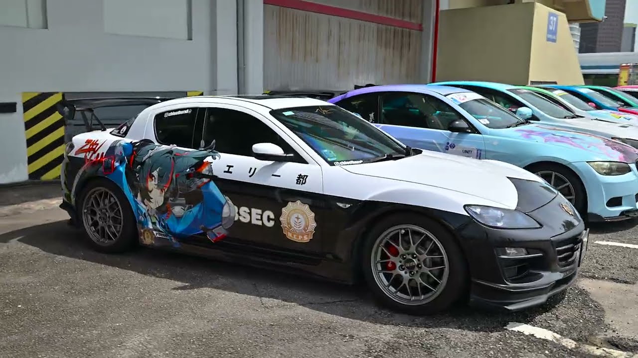 Itasha SG rolling in to Koochester car meet