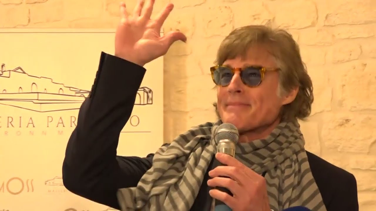 Ron Moss, cittadino di Fasano, trova casa in Puglia in una suggestiva masseria sulla Selva