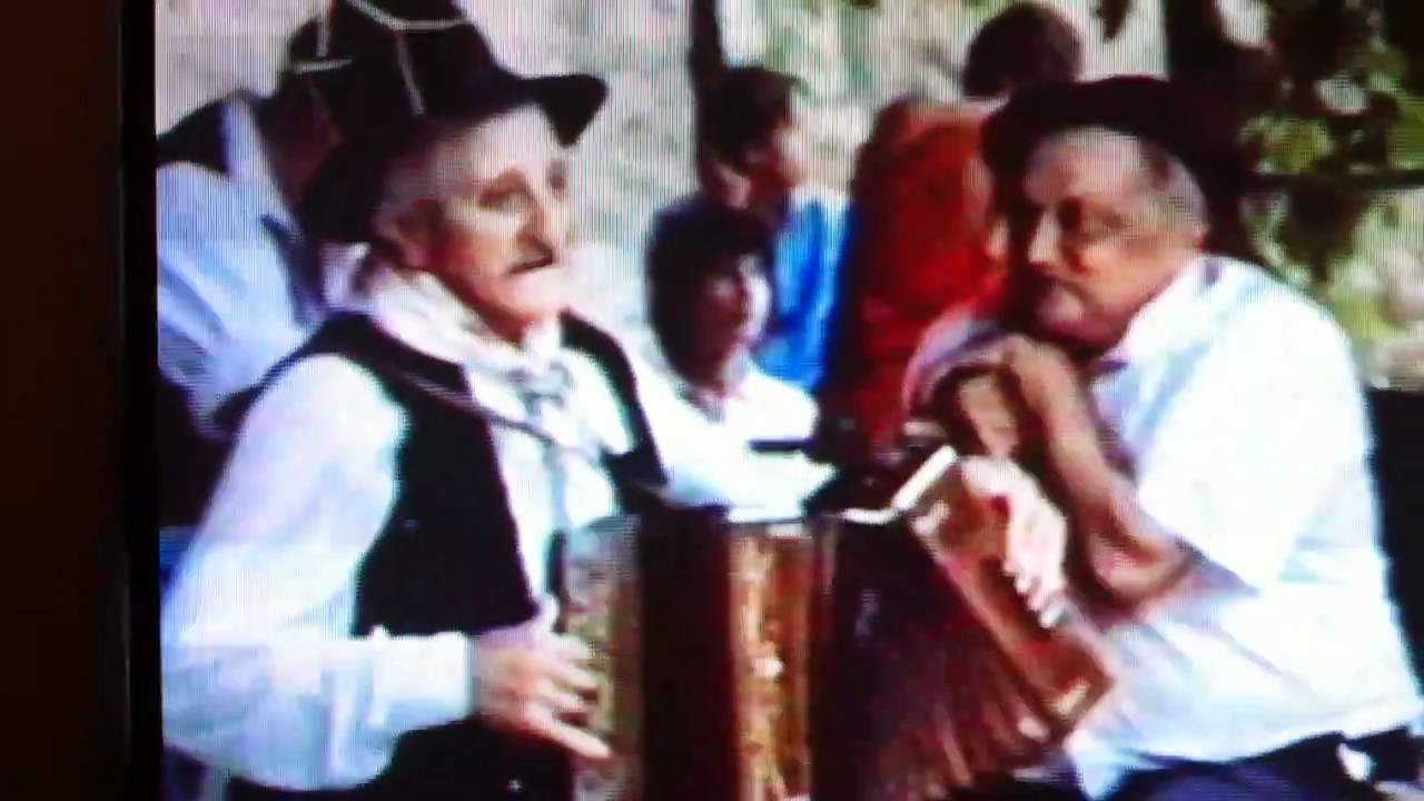 MADRICALE , CANTU IN PAGHJELLA