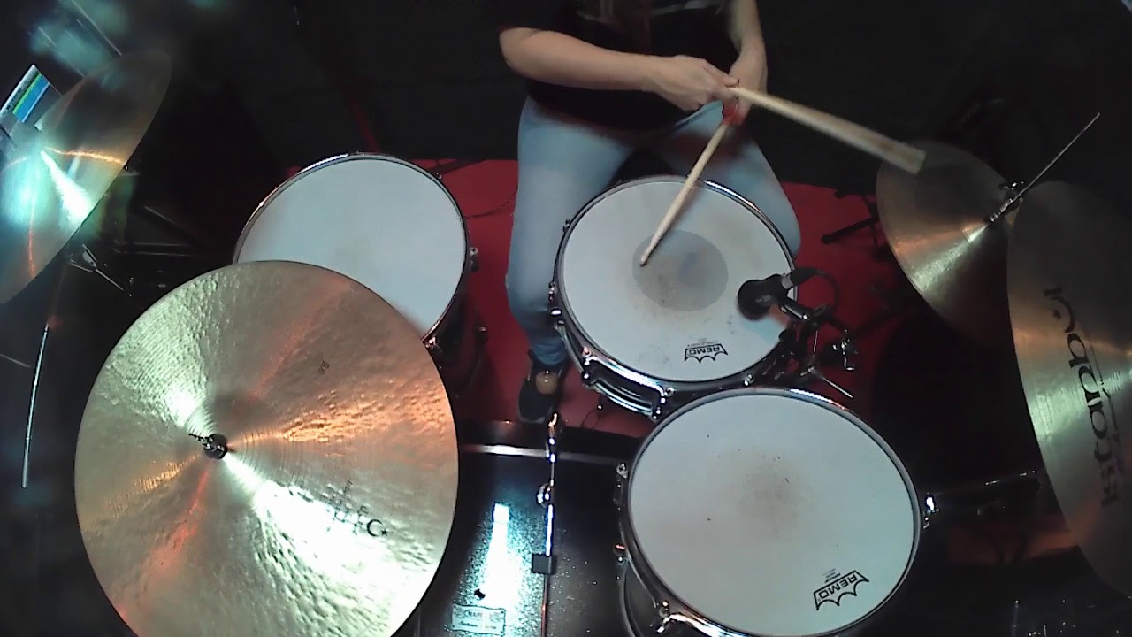 Basket case - Green day. Drum cover by Leire Colomo