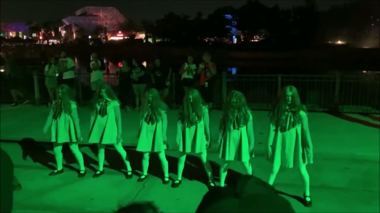 M3GAN Horde at Halloween Horror Nights 32