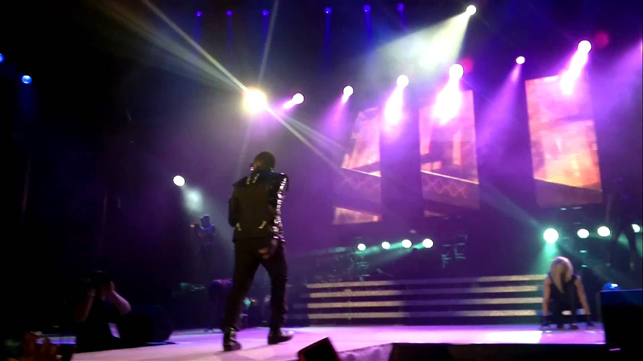 Usher performing Monstar (Opening Act)